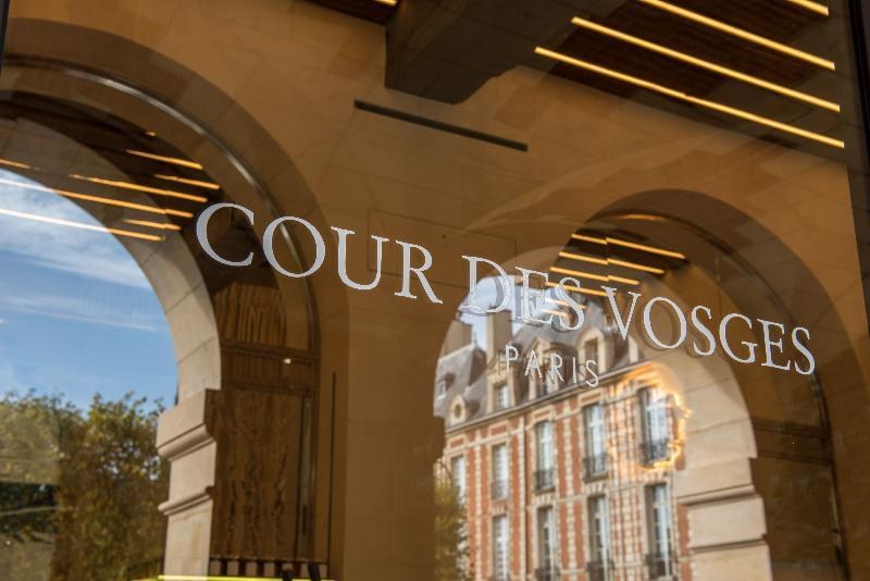 Cour des Vosges photo 3