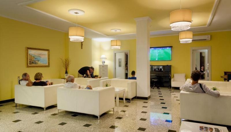 Hotel Luna Lido photo 3