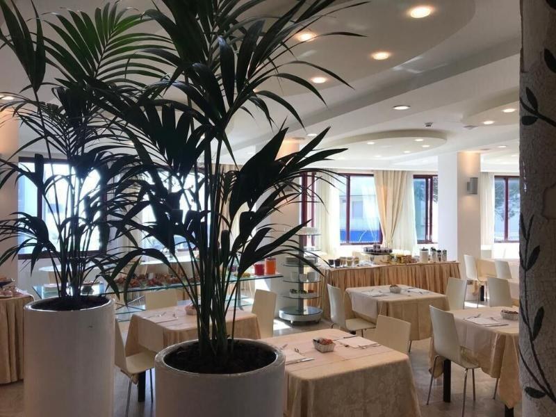 HOTEL CARAIBI