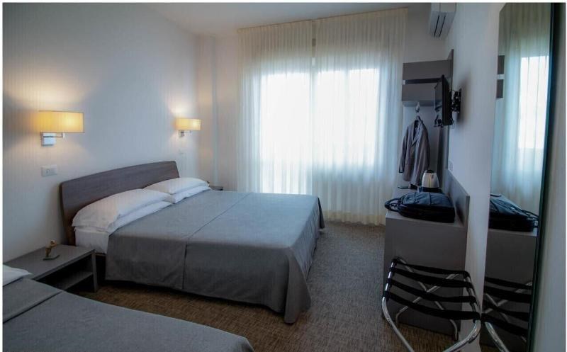 HOTEL CARAIBI photo 1