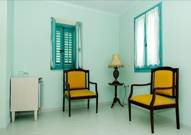 999 Luxury Hotel photo 1