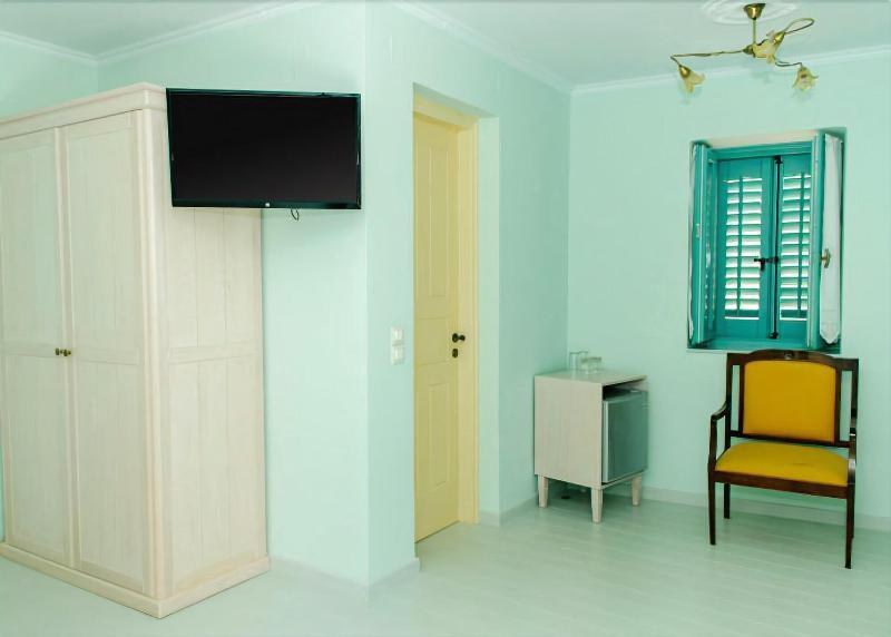 999 Luxury Hotel photo 3