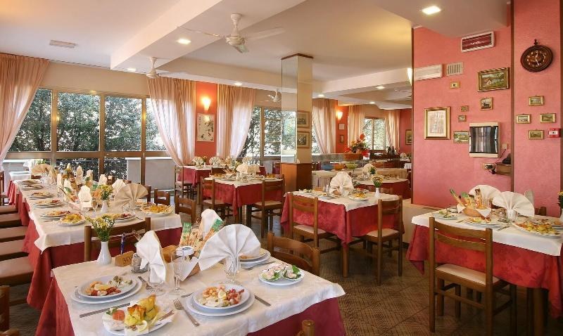 HOTEL MARSELLI photo 2