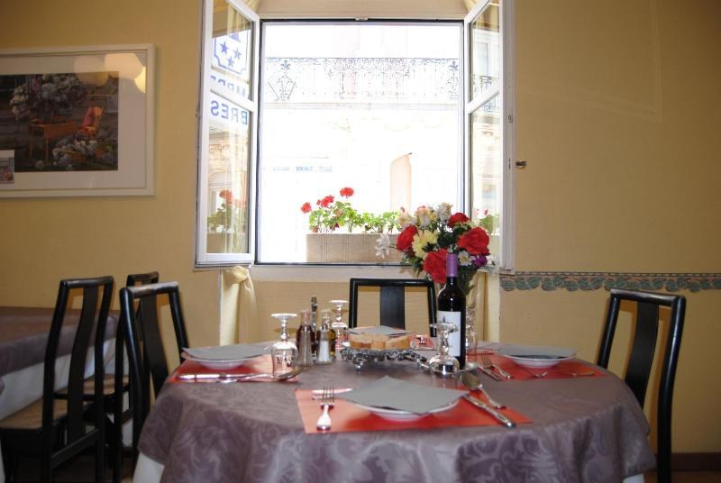 HÔTEL ROYAL photo 2
