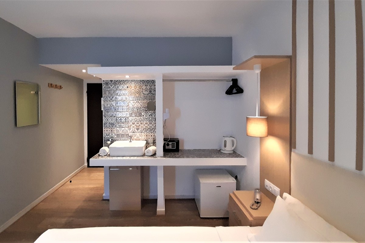 ELITE HOTEL photo 2