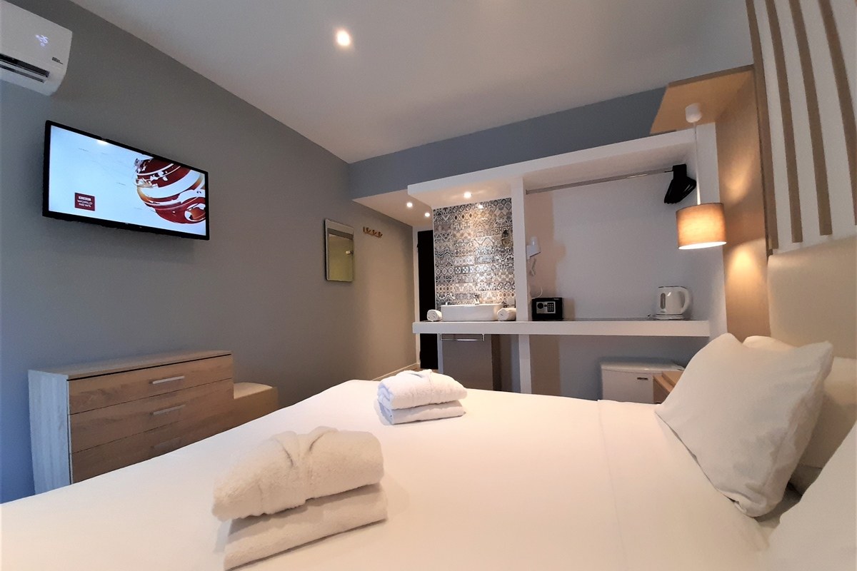 ELITE HOTEL photo 4