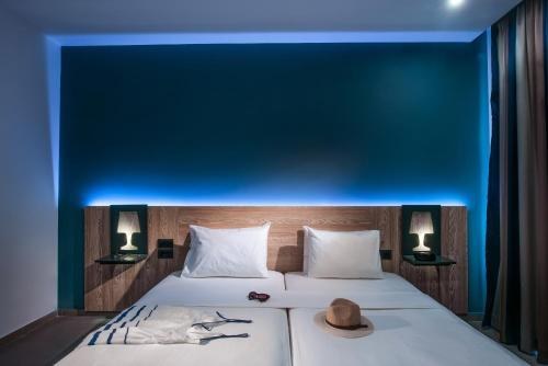 Infinity Blue Boutique Hotel & Spa - Adults Only photo 2