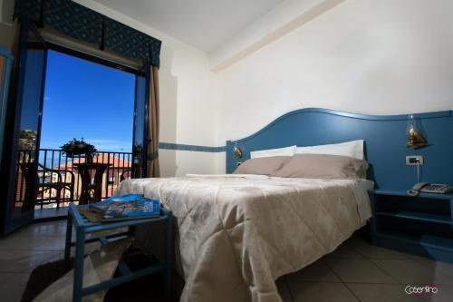 Hotel Al Faro photo 2