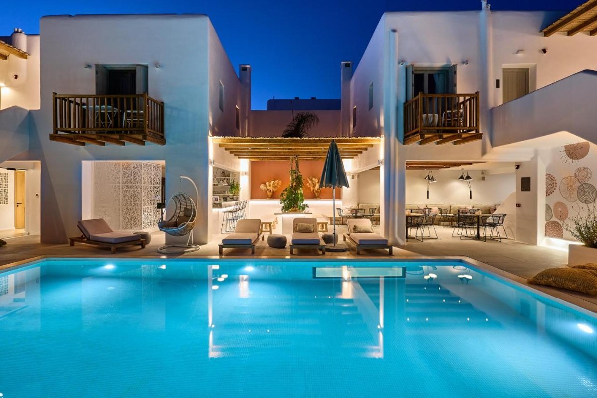 ADORNO BEACH HOTEL & SUITES