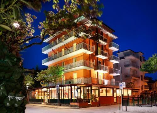 HOTEL BEACH2