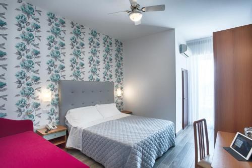 Hotel Mirabel photo 1