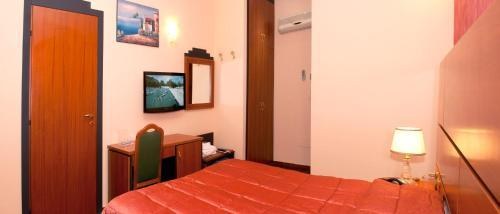 Hotel City Center photo 2