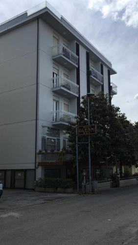 Hotel Glenn photo 2