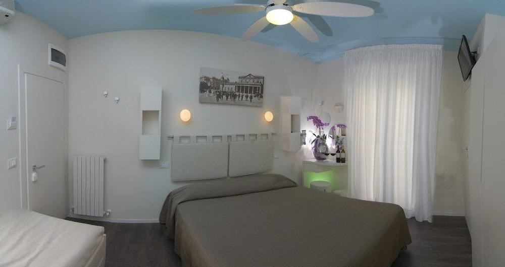Hotel Casablanca photo 1