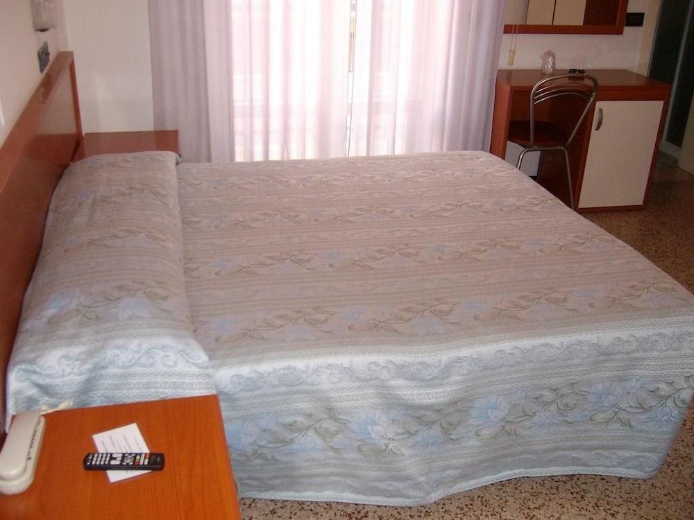 Hotel Ardesia photo 2