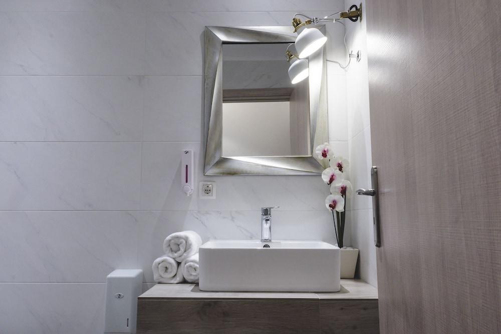 Dome Luxury Rooms photo 3