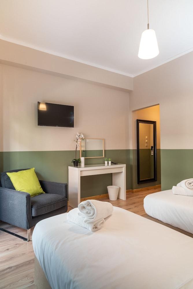 Hotel Tier photo 2