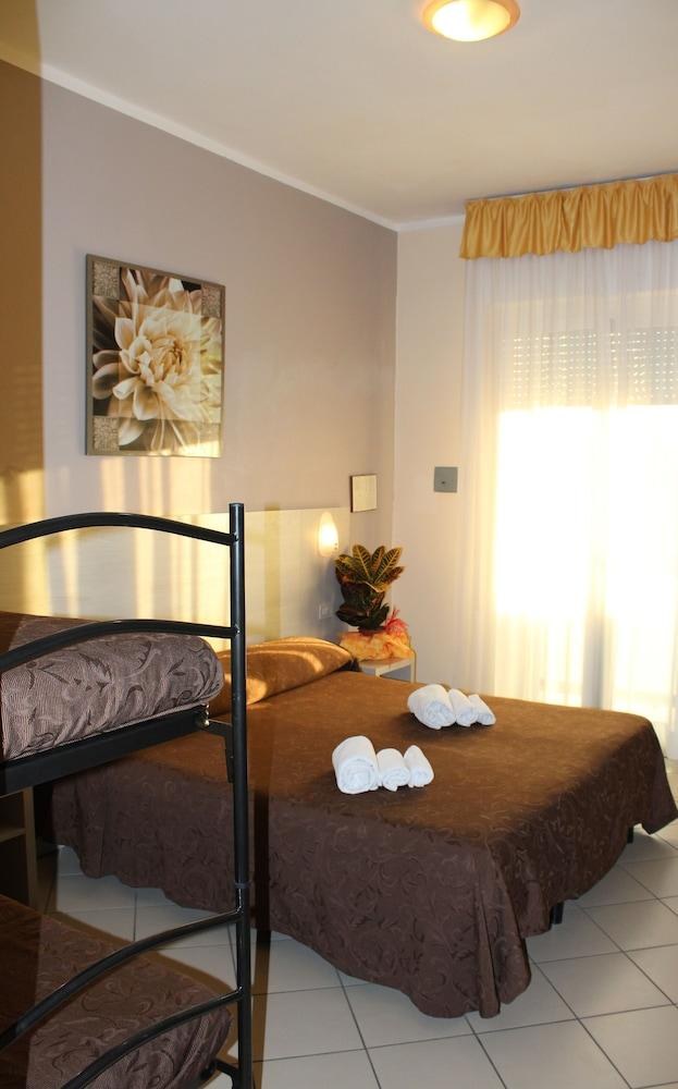 Hotel Senyor photo 1