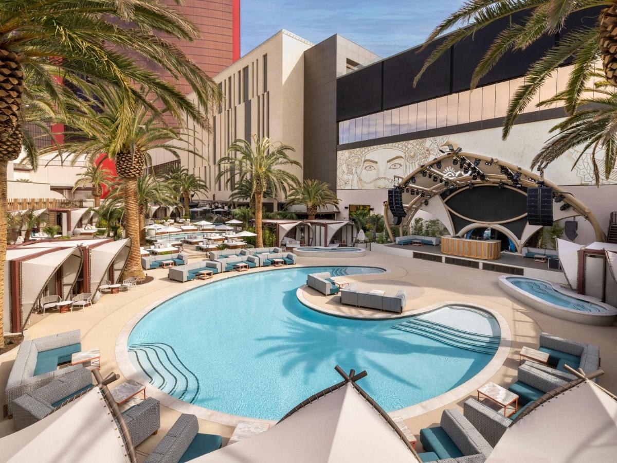 LAS VEGAS HILTON AT RESORTS WORLD photo 1