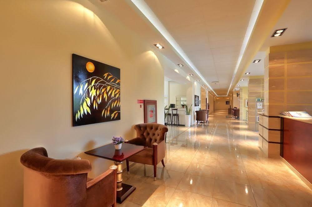 APART HOTEL GOLDEN LINE photo 3