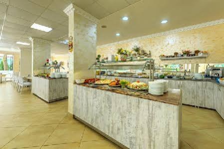 HOTEL RIVA