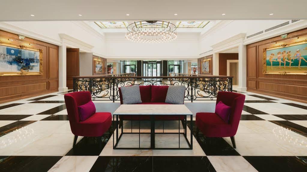 ASTOR GARDEN HOTEL photo 3