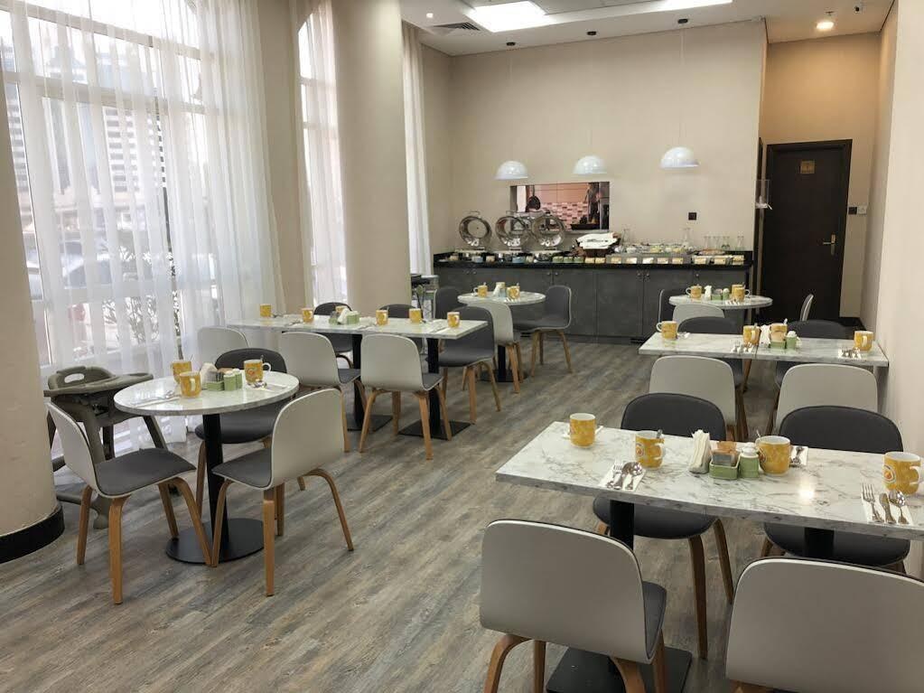 TIME Express Hotel Al Khan photo 1
