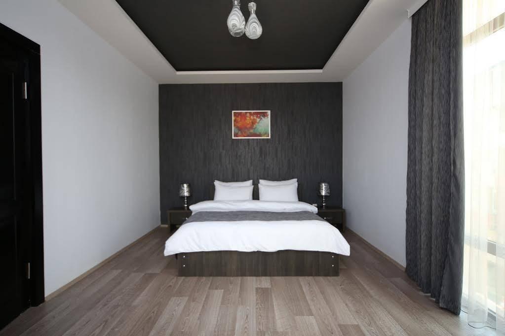 Continental Hotel photo 3