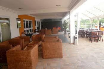 Airport View Hotel photo 4