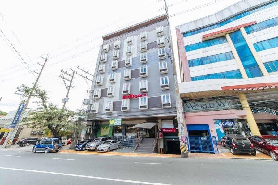 REDDOORZ PLUS @ KAMUNING QUEZON CITY