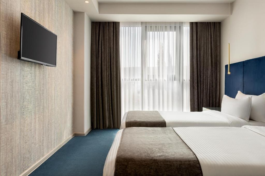 RAMADA BY WYNDHAM TBILISI OLD CITY photo 2