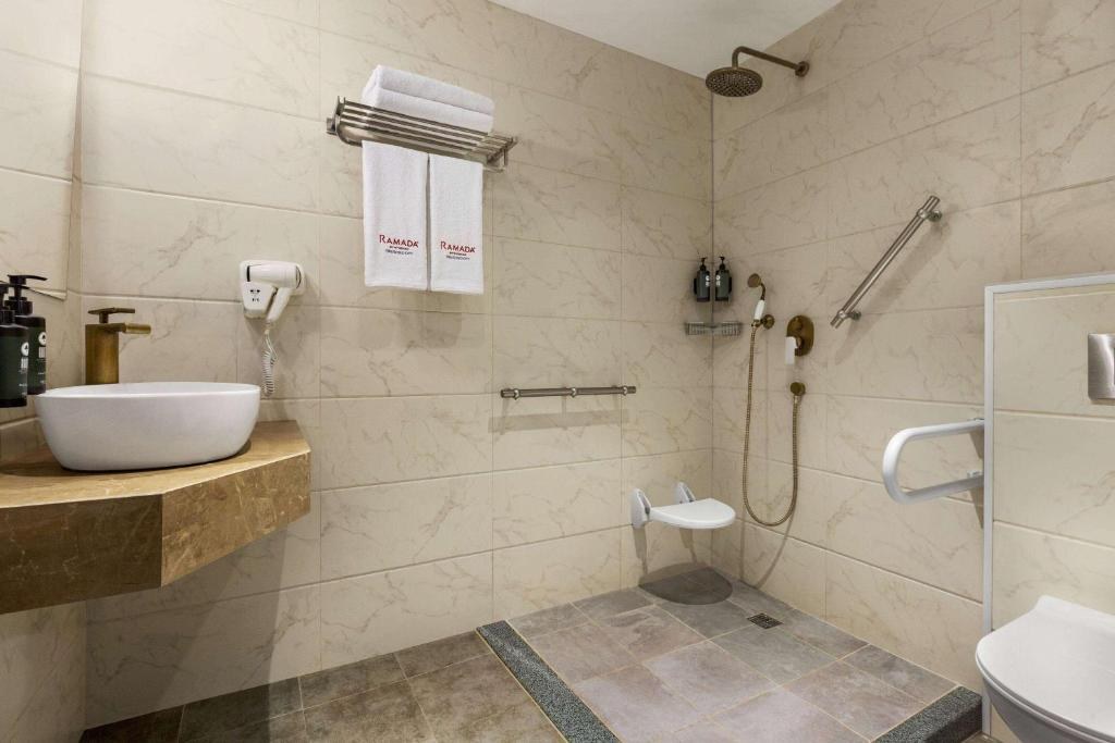 RAMADA BY WYNDHAM TBILISI OLD CITY photo 4