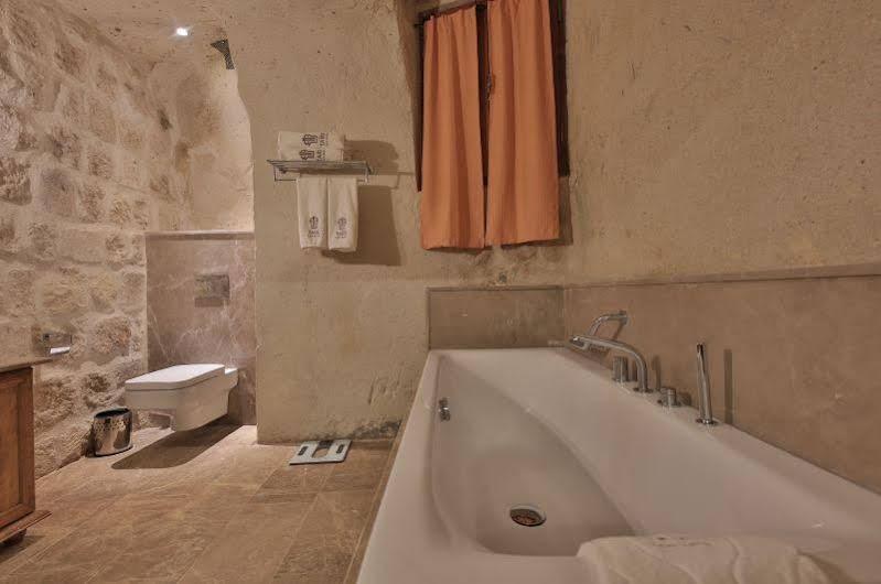 TARU CAVE SUITES photo 4