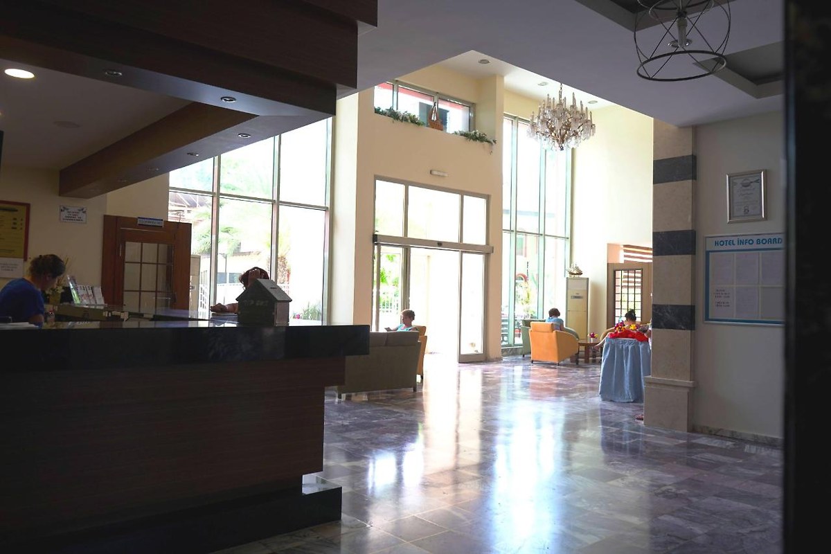 SIRMA HOTEL photo 4
