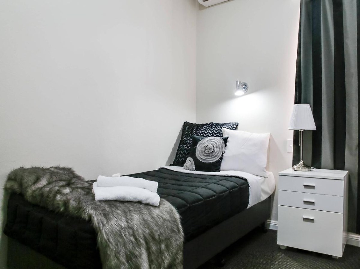 AIRPORT HOTEL SYDNEY