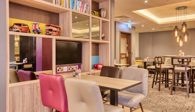 Premier Inn Premier Inn London Tooting photo 3