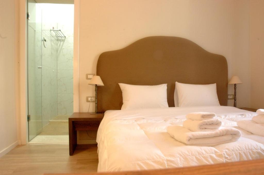 HERMES HOTEL TIRANA photo 2