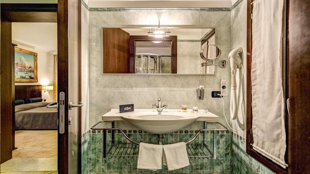 Relais Piazza San Marco photo 3