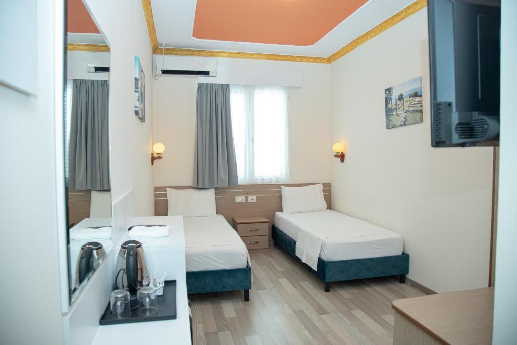 NUMBER ONE HOTEL photo 4