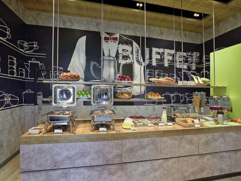 Holiday Inn Express Hyderabad Hitec City, an IHG Hotel photo 2