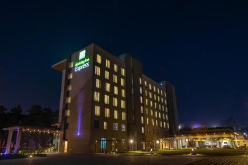 Holiday Inn Express Kolkata Airport photo 3