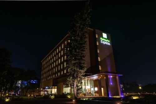 Holiday Inn Express Kolkata Airport photo 4