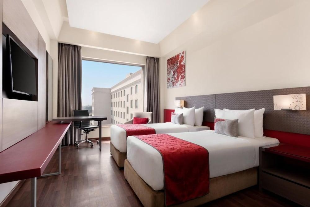 Ramada Plaza by Wyndham Lucknow photo 3