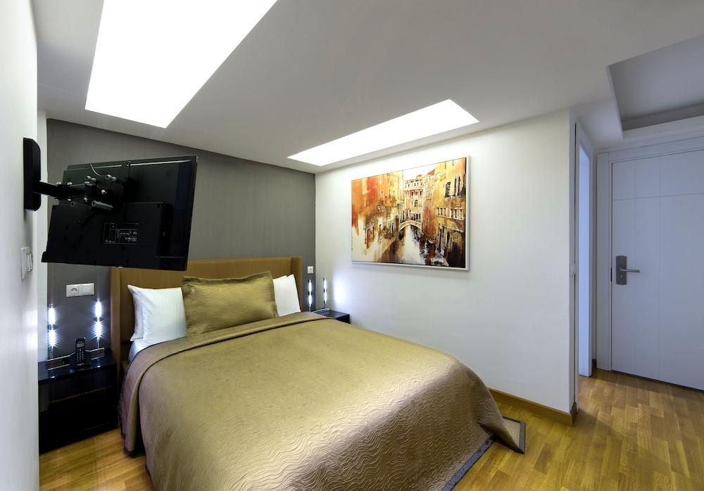 The Place Hotel photo 3