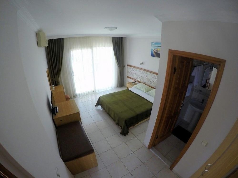 Gunay Hotel photo 4