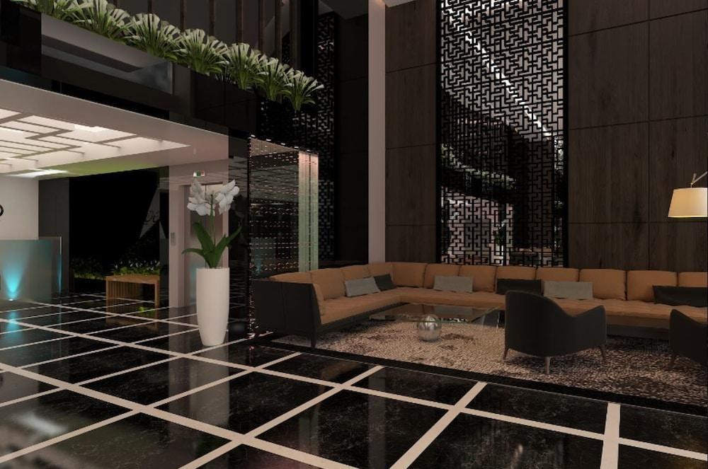 New Gate Hotel photo 2