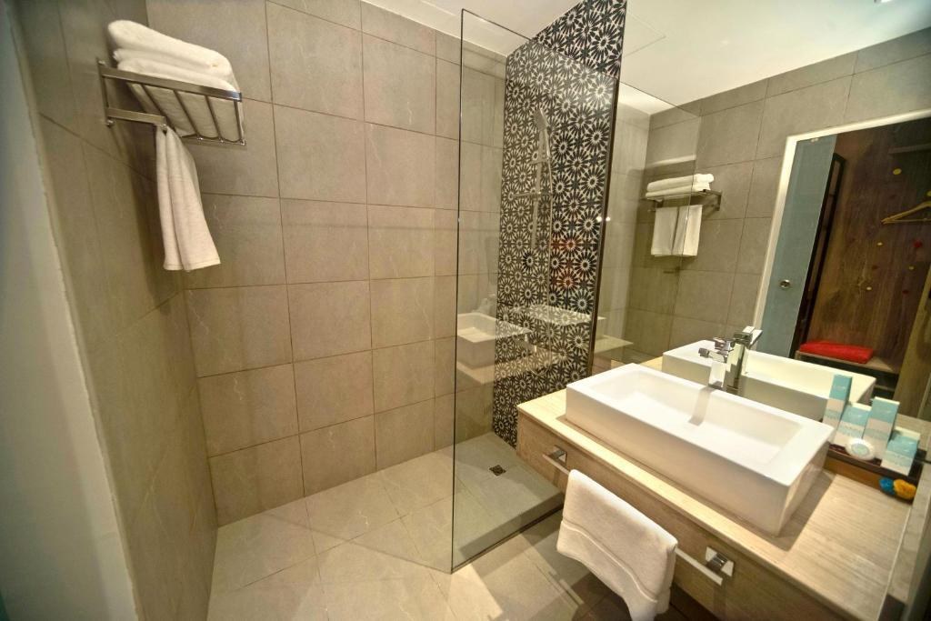 KINGSGATE CANAL BY MILLENNIUM HOTELS DUBAI photo 4