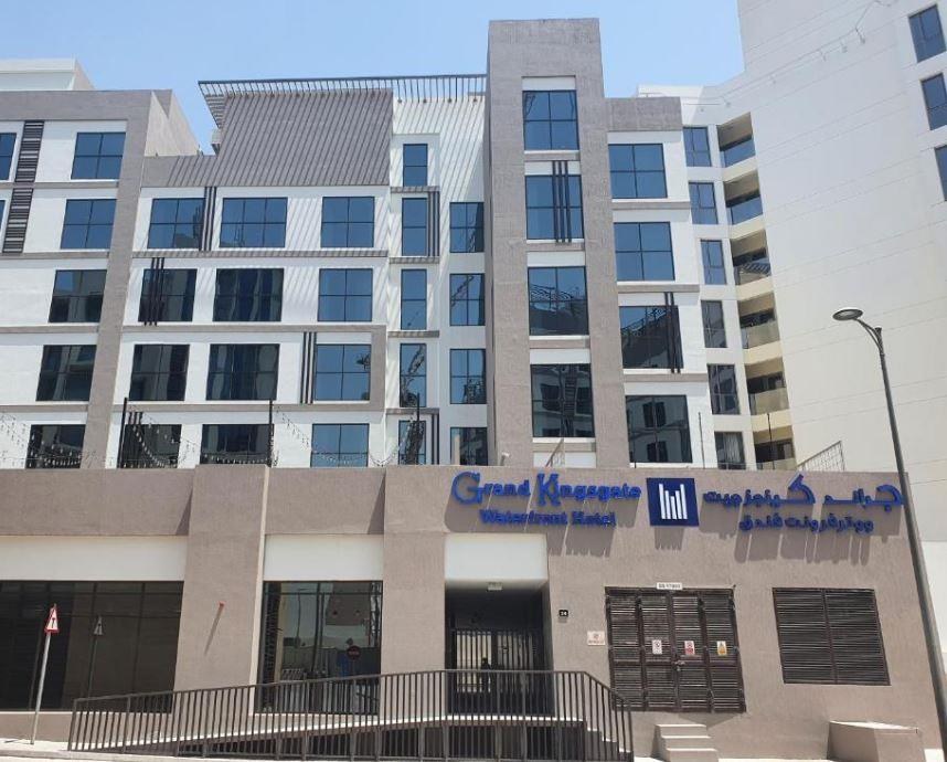 GRAND KINGSGATE WATERFRONT HOTEL