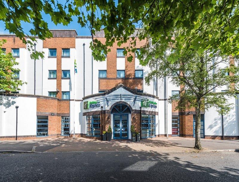 Holiday Inn Express Belfast City - Queen''s Quarter
