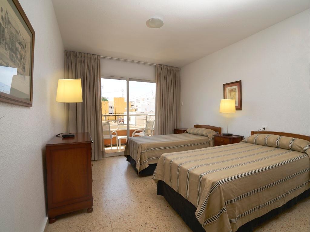 APARTAMENTOS MAJA photo 3